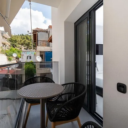 Sithoniars Luxury 1st Floor アパート *